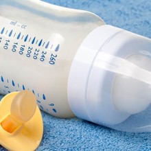 Учимся стерилизовать бутылочки для новорожденных