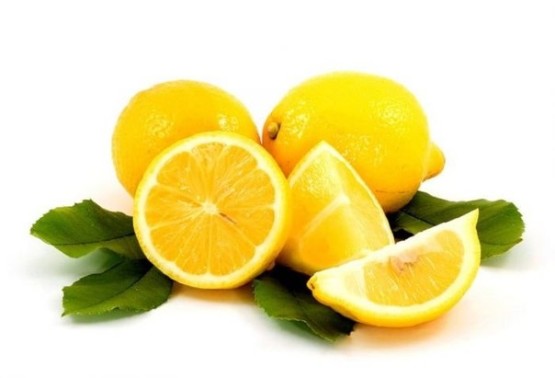 Сок лимона поможет в борьбе с пятнами